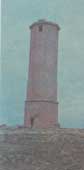 Остров Белуха. Памятник-маяк